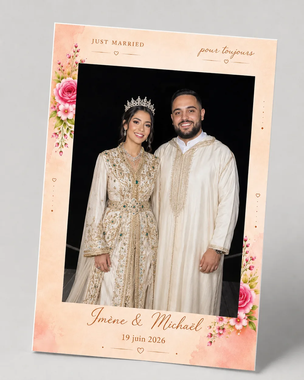Tirage photo de mariage encadré aux prénoms et à la date des mariés